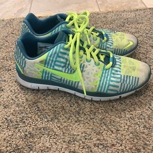 Women’s Nike Free Running Shoes